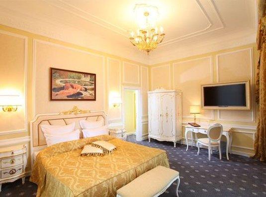 ולדיקווקז Aleksandrovski Grand Hotel חדר תמונה
